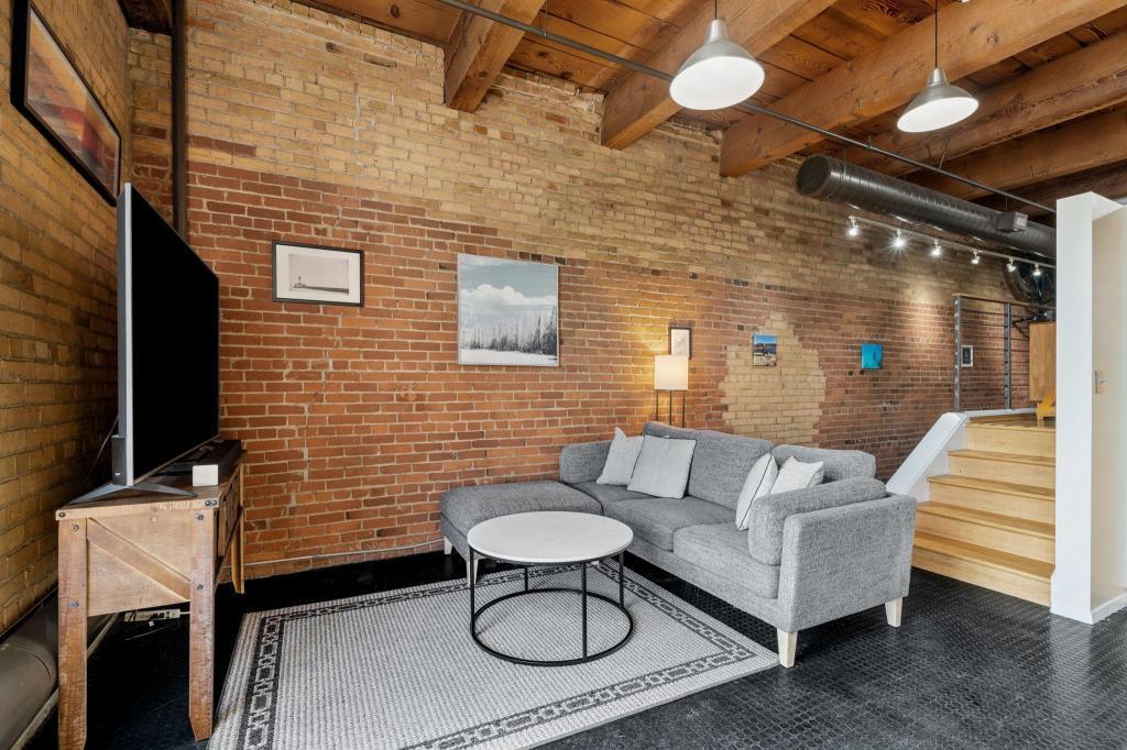 716 N 1st Street 535