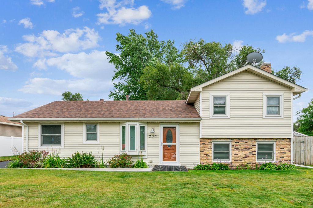 Photo of 208 106th Avenue NW, Coon Rapids, MN 55448 (MLS # 6785443)