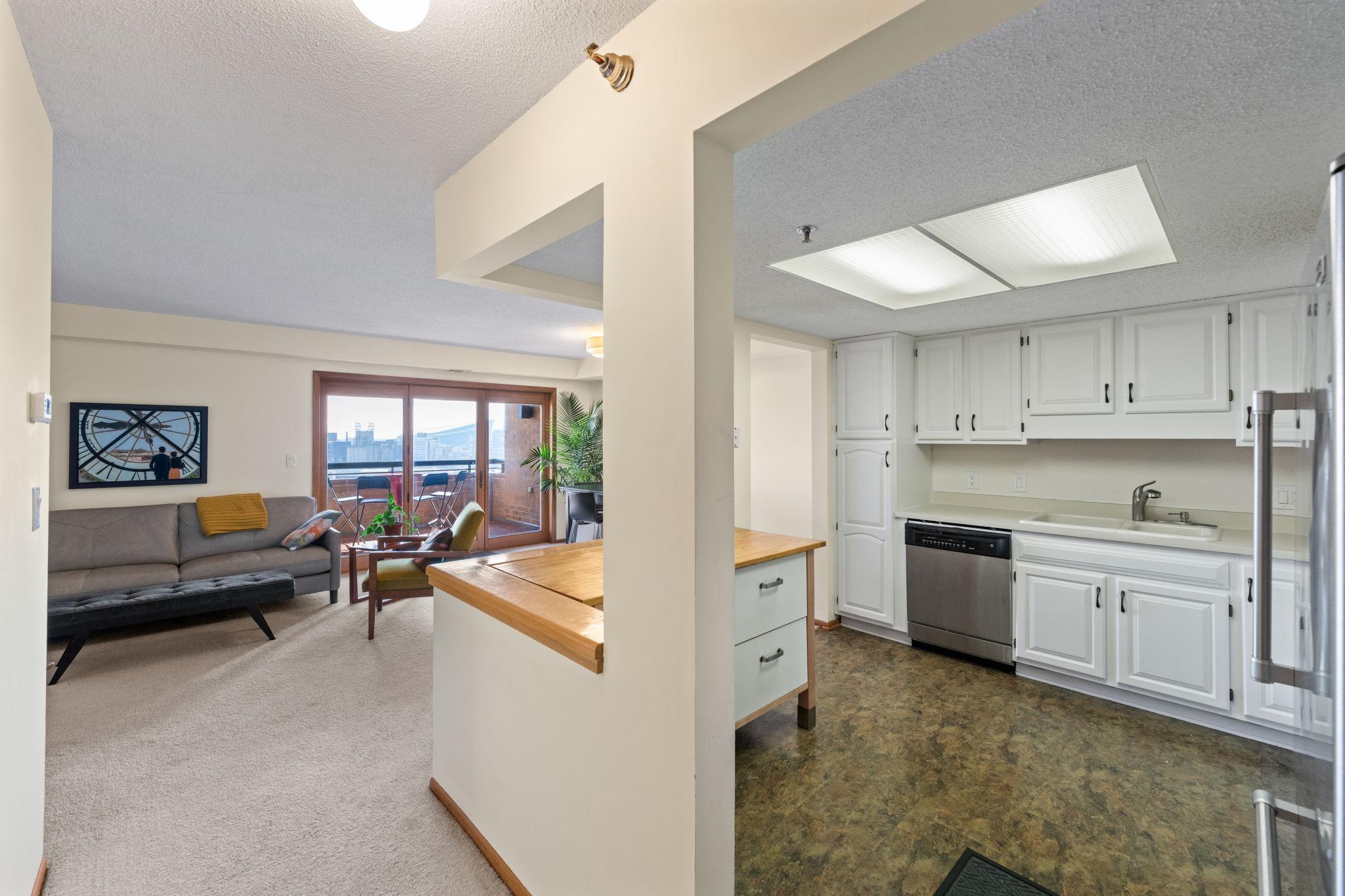 110 1st Avenue NE F1502