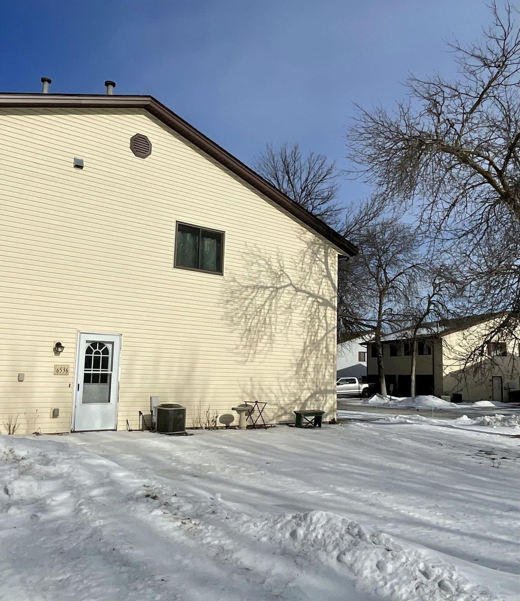 Photo of 6536 83rd Court N, Brooklyn Park, MN 55445 (MLS # 7003661)