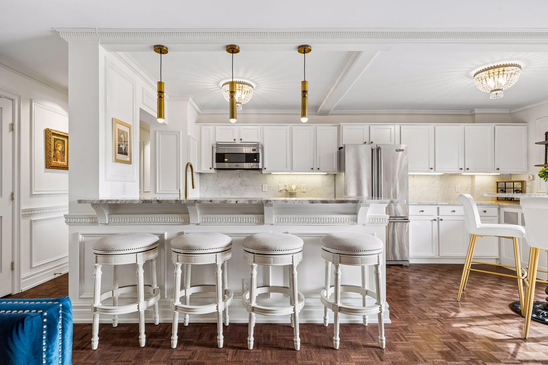 410 Groveland Avenue 404