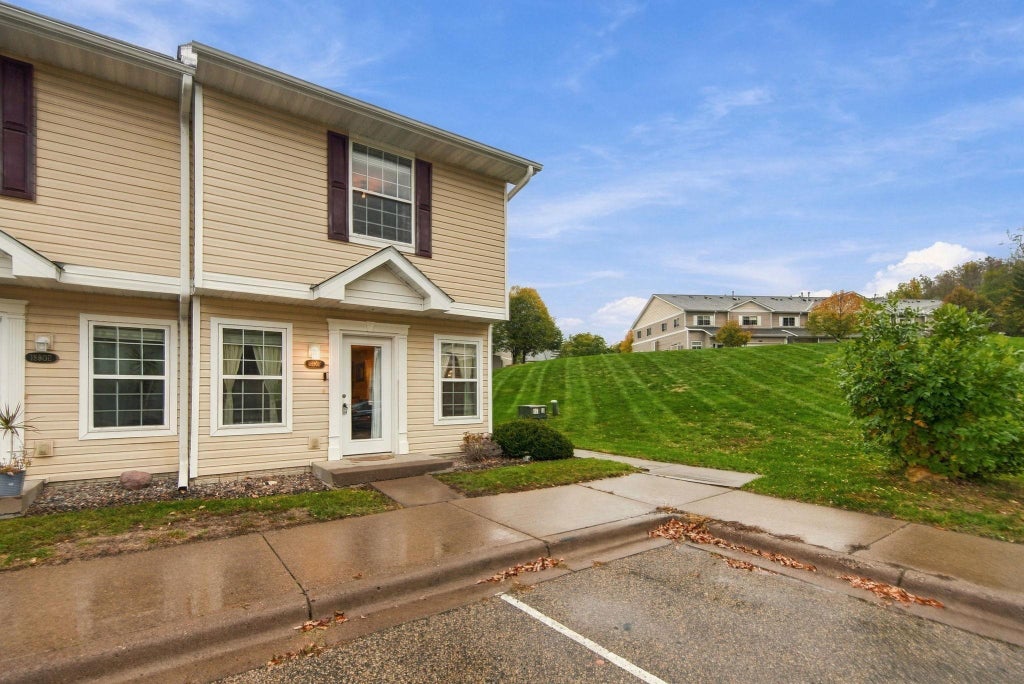 Photo of 1890 Fisher Way #F, River Falls, WI 54022 (MLS # 7153046)