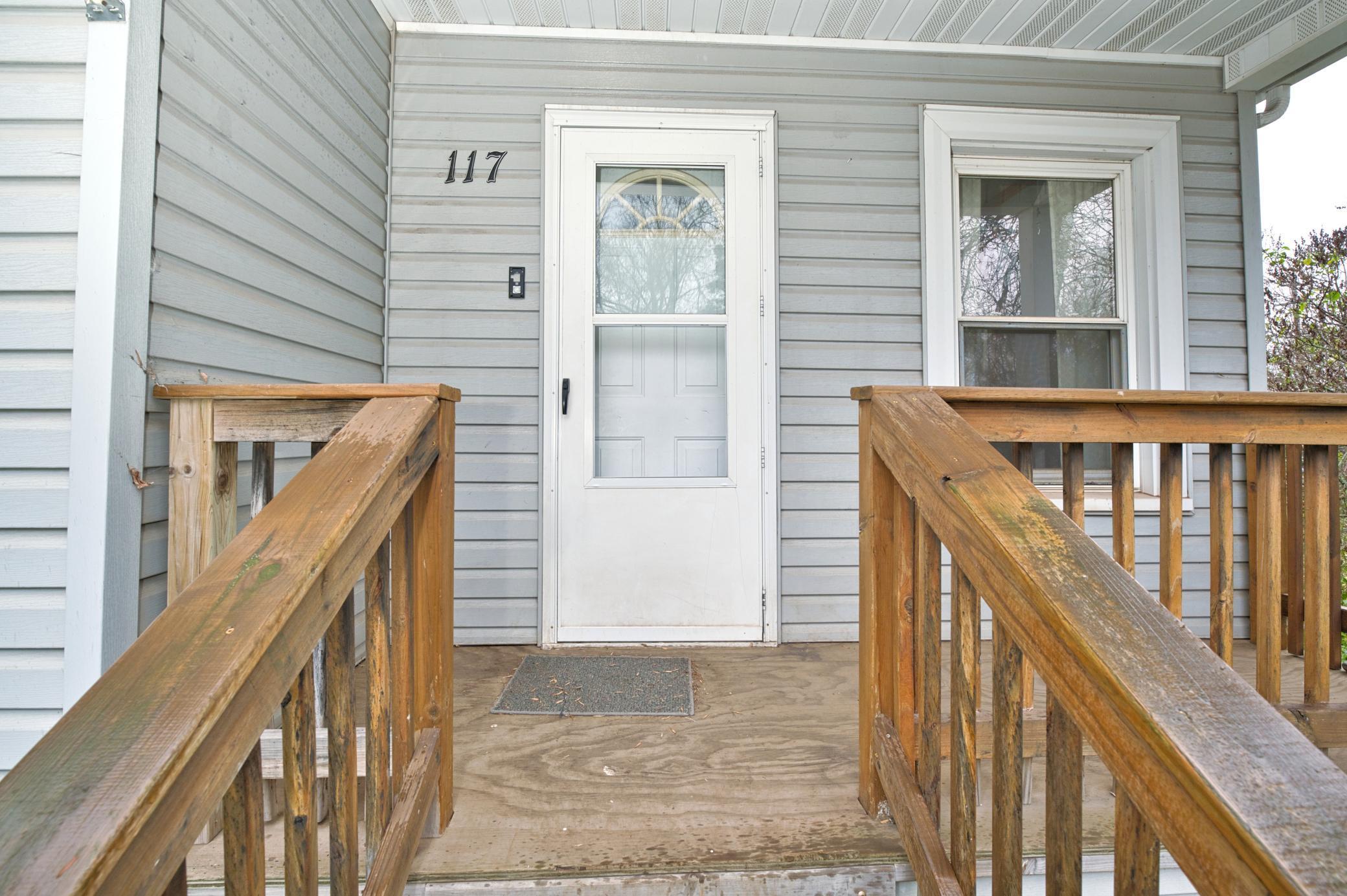 117 E Hibbing Avenue