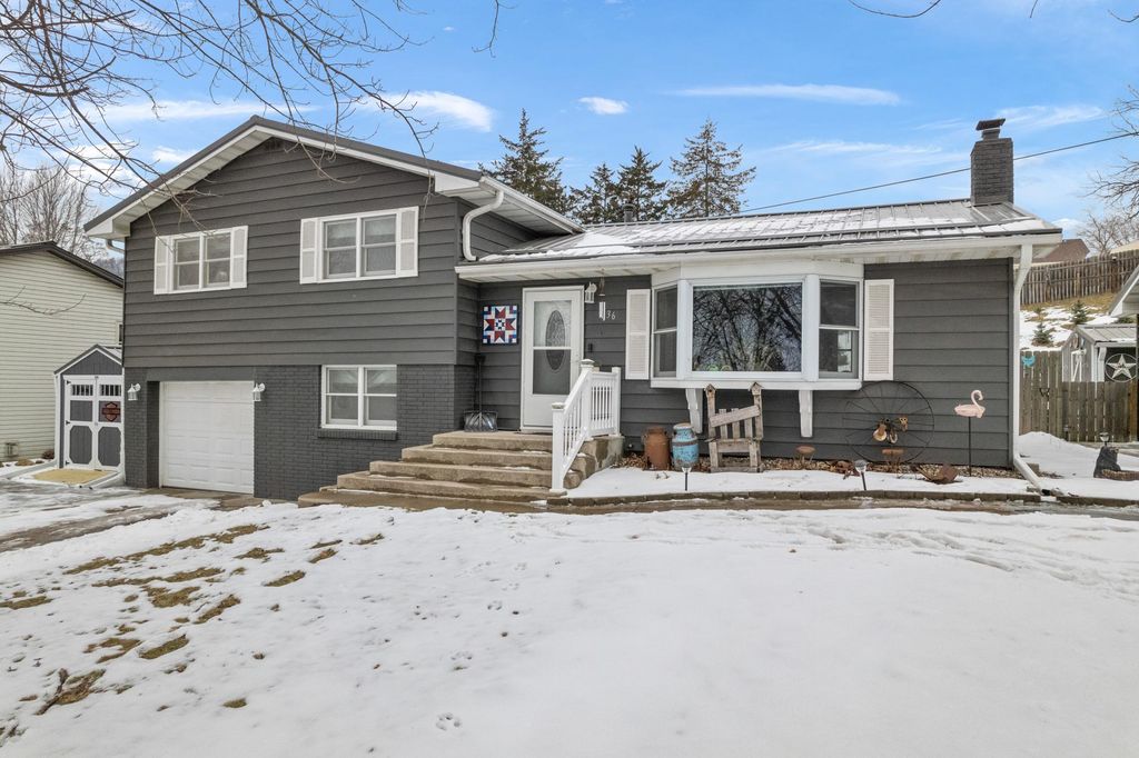 Photo of 36 Skunk Hollow Road, La Crescent, MN 55947 (MLS # 7018279)