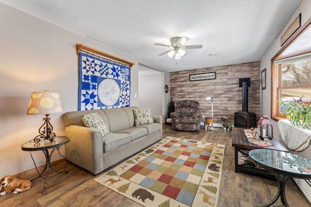 Photo of 36 Skunk Hollow Road, La Crescent, MN 55947 (MLS # 7018279)