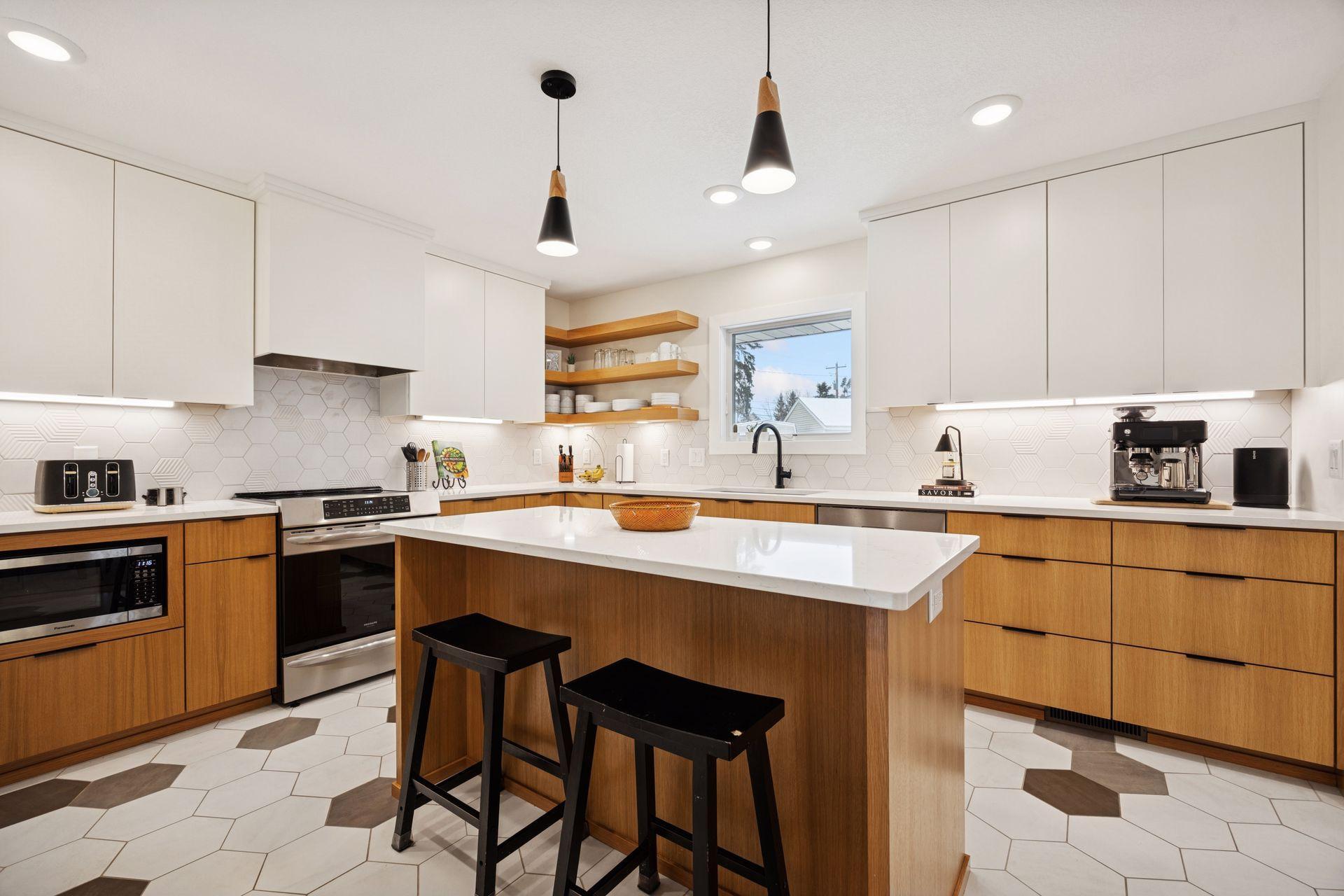 10001 Windsor Lake Lane