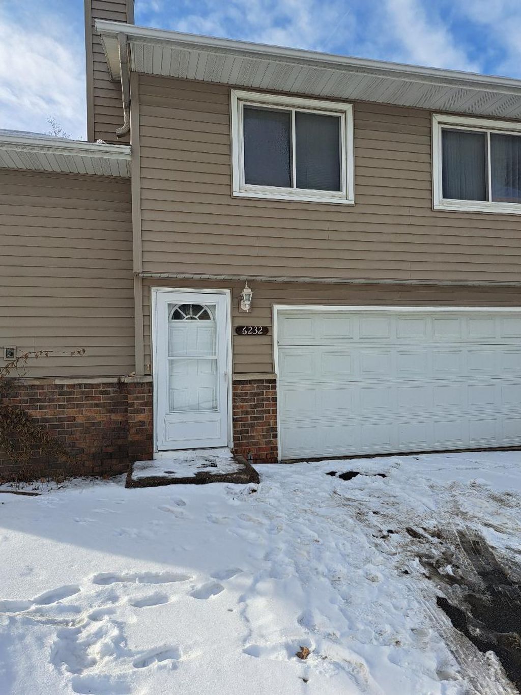 Photo of 6232 64th Avenue N, Brooklyn Park, MN 55429 (MLS # 7023223)