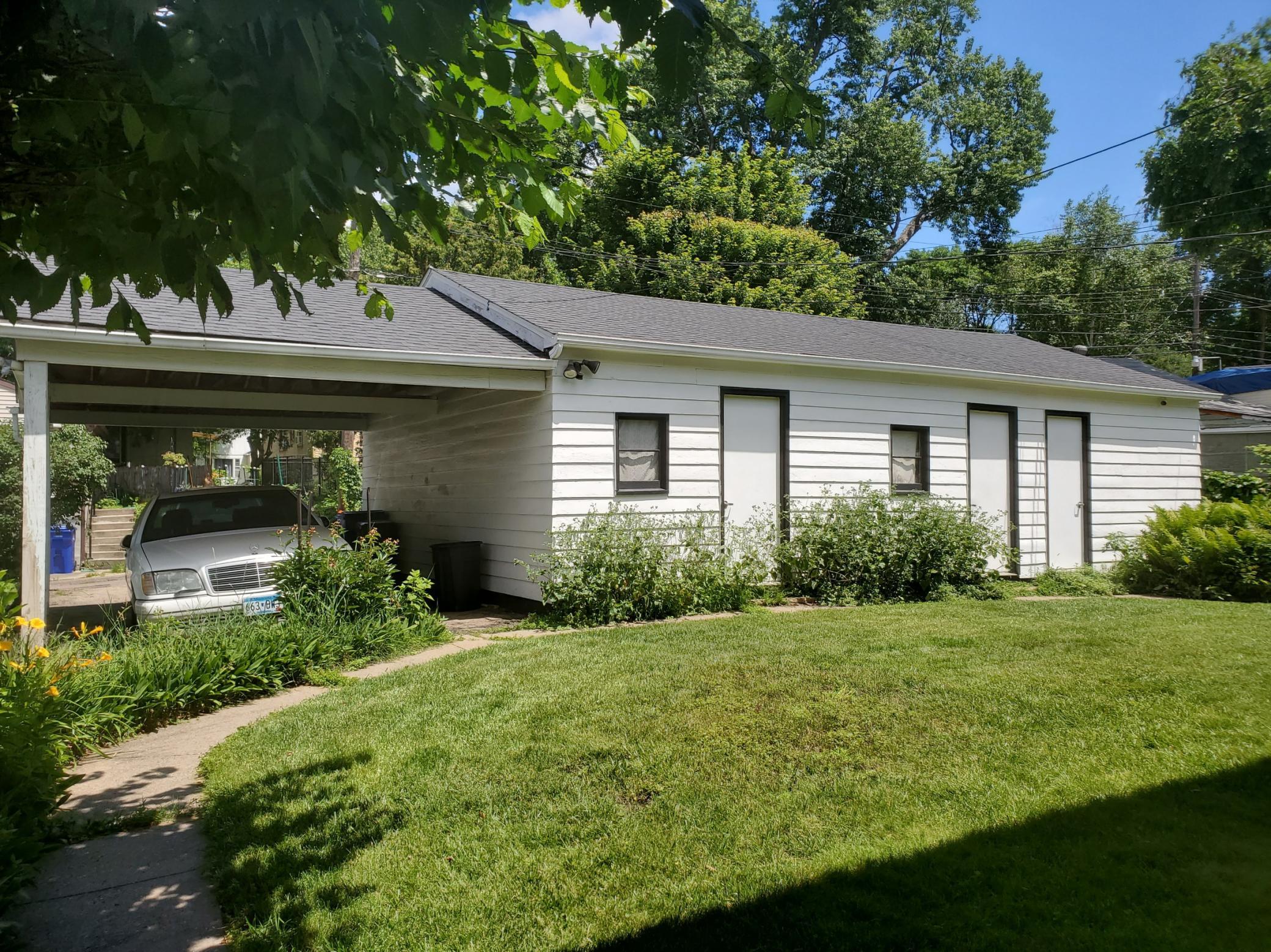 2033 Randolph Avenue