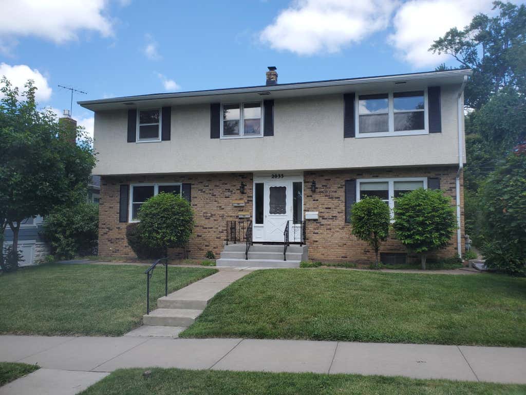 Photo of 2033 Randolph Avenue, Saint Paul, MN 55105 (MLS # 7100508)