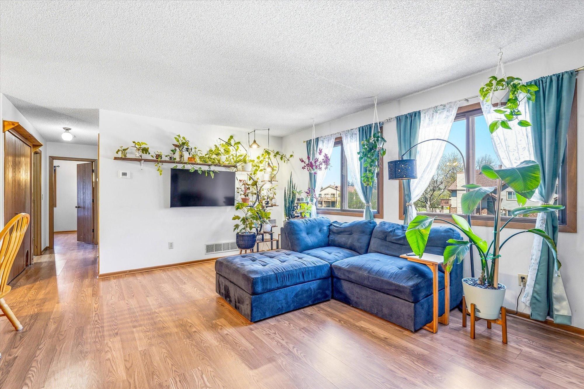 5734 Otter View Trail 18