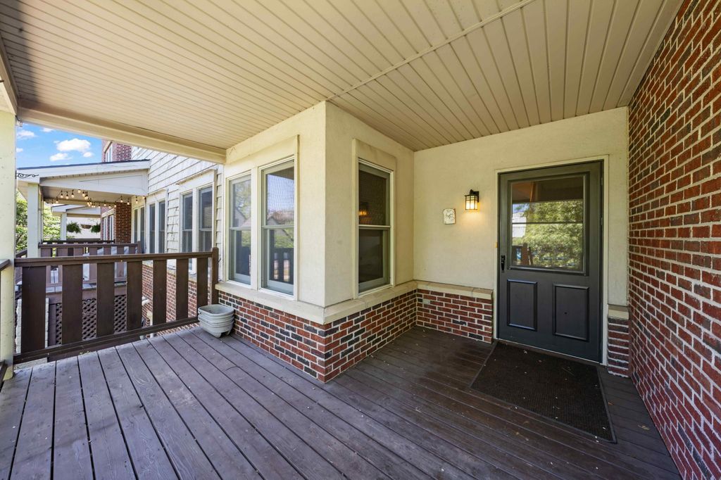 Photo of 2637 5th Avenue S, Minneapolis, MN 55408 (MLS # 7040988)