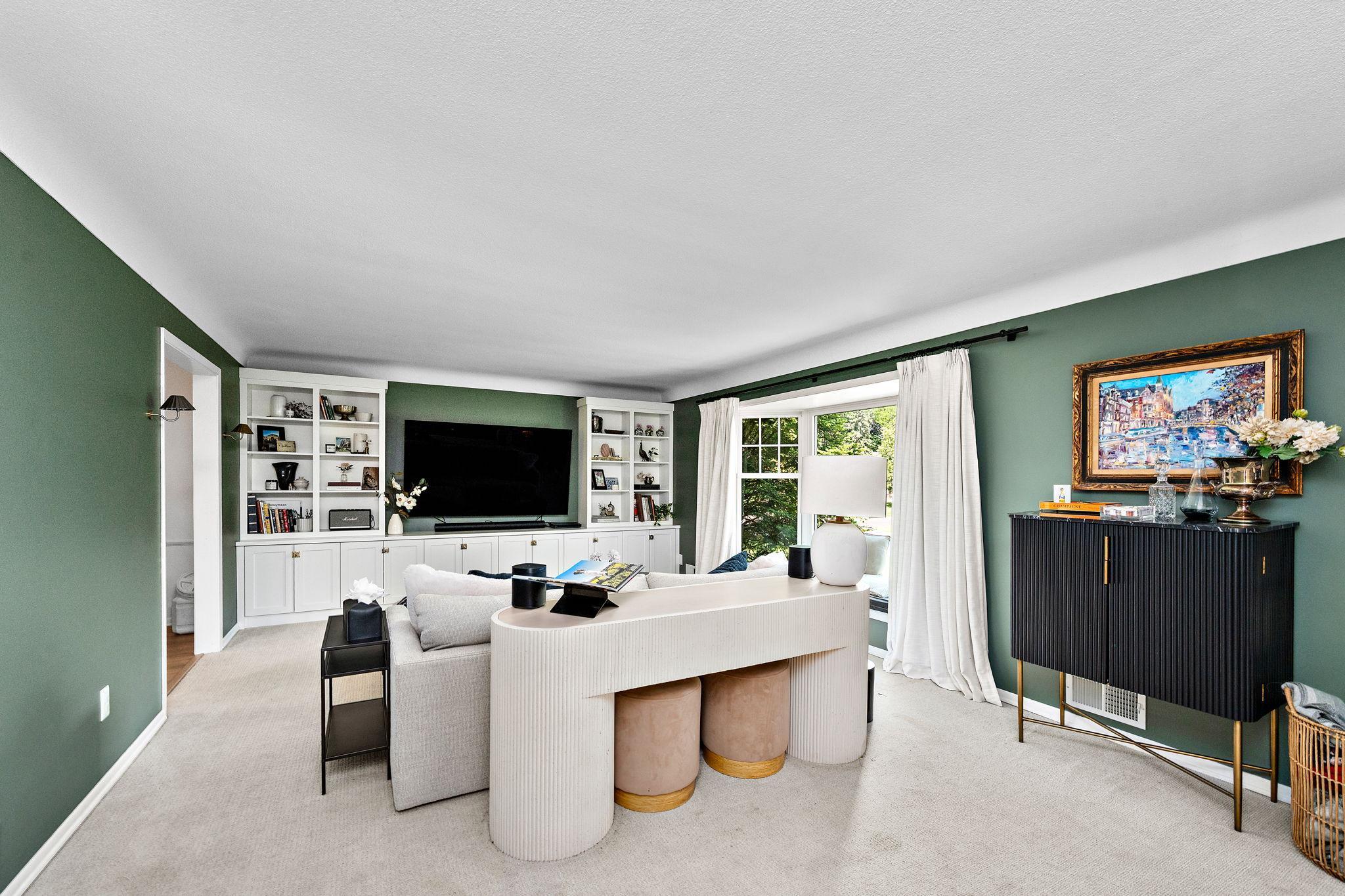 768 Lower Colonial Drive