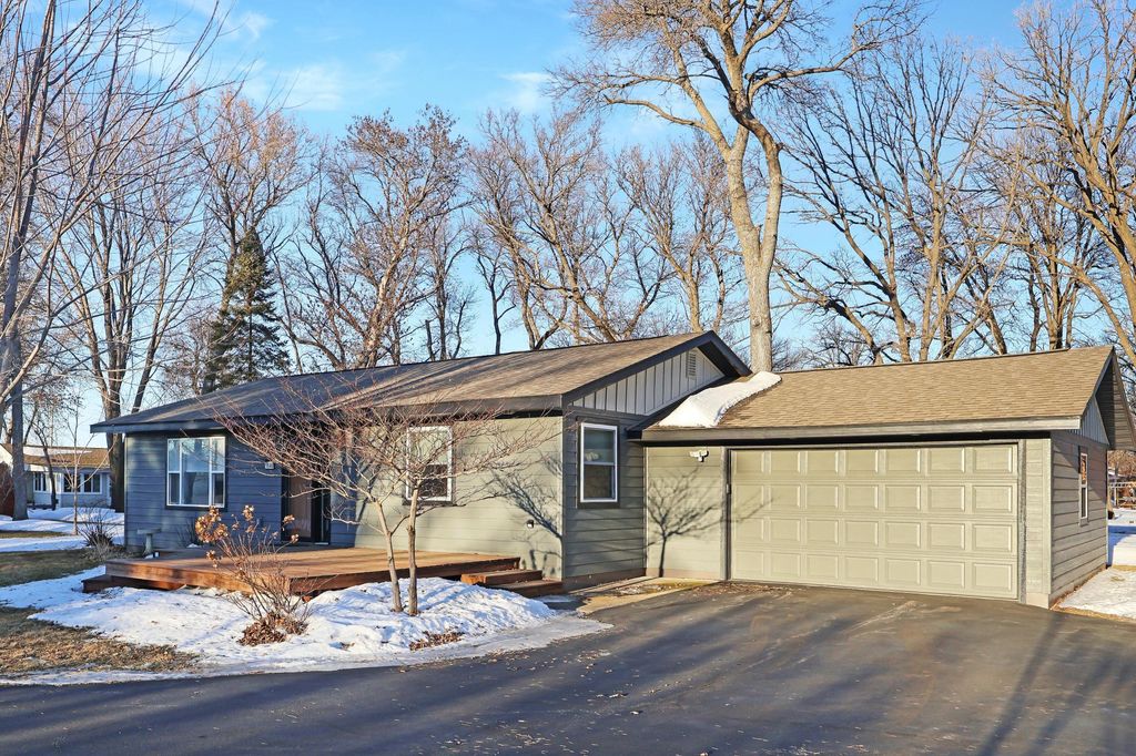 Photo of 1946 Lake Street E, Osakis, MN 56360 (MLS # 7009794)
