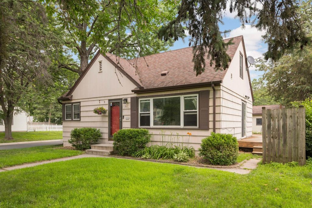 Photo of 7401 Russell Avenue S, Richfield, MN 55423 (MLS # 7061855)