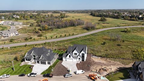 1986 Leaping Deer Circle Medina MN 55340