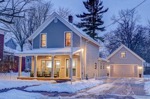 616 5th Street N Stillwater MN 55082