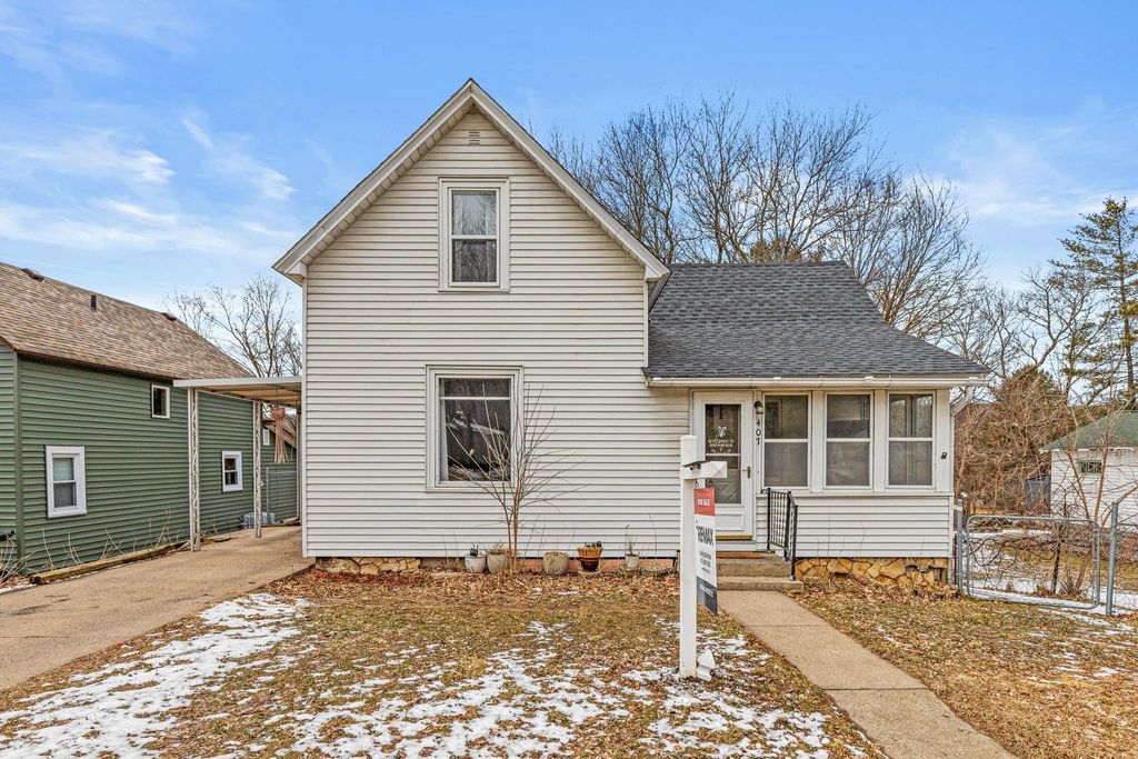 Photo of 407 N Washington Street, Saint Croix Falls, WI 54024 (MLS # 7029172)