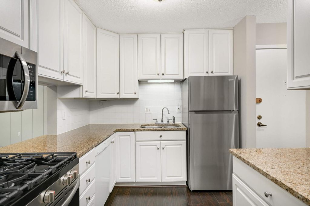 Photo of 7500 Cahill Road #308C, Edina, MN 55439 (MLS # 6746263)