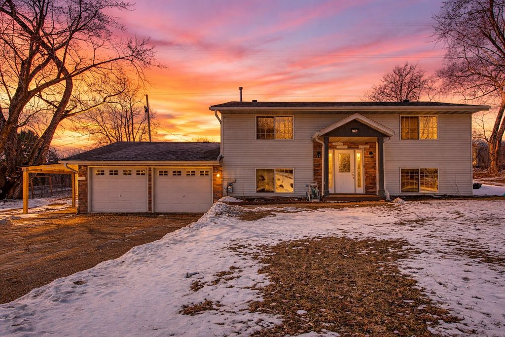 Photo of 5134 Baker Road, Hopkins, MN 55343 (MLS # 7040206)