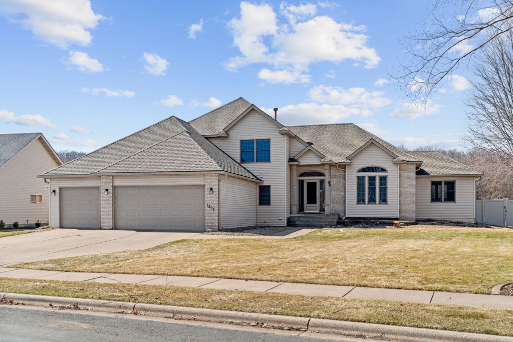 Photo of 1393 Jefferson Street, Hastings, MN 55033 (MLS # 7025190)
