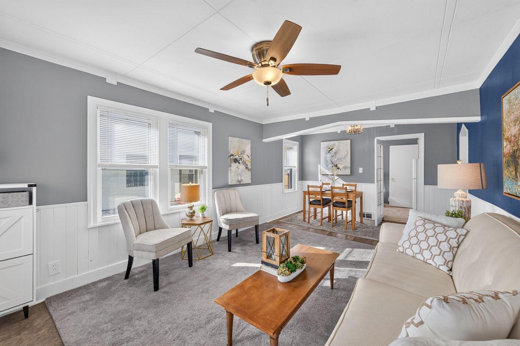 Photo of 1110 5th Avenue S, South Saint Paul, MN 55075 (MLS # 7161154)