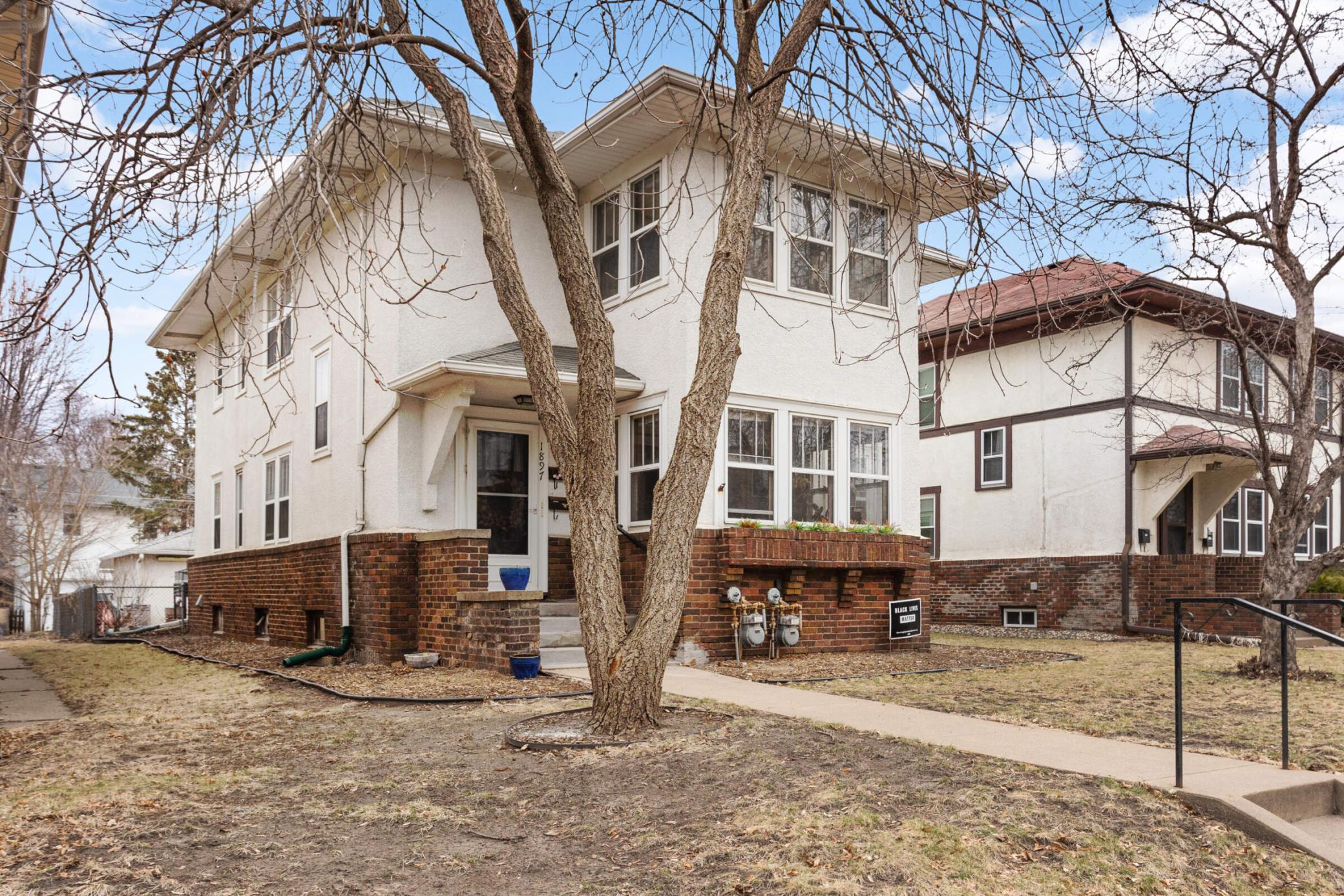 1897 Saint Clair Avenue