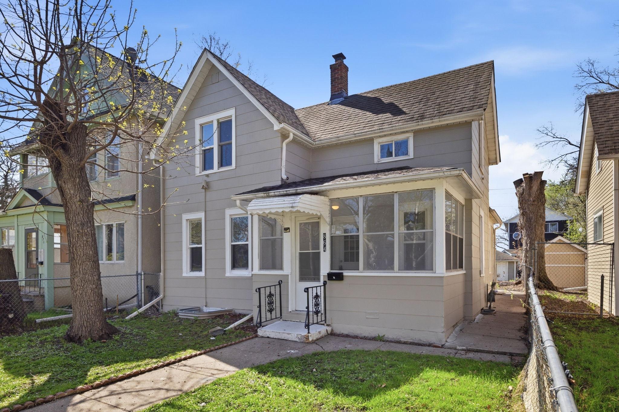 864 Sims Avenue