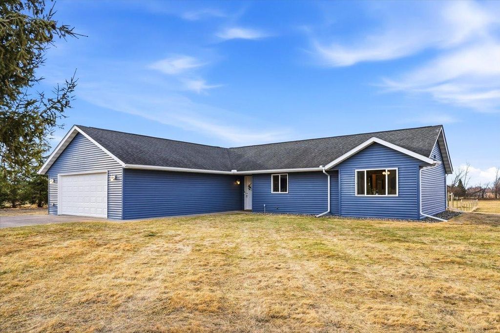 Photo of 1323 216th Avenue, New Richmond, WI 54017 (MLS # 7038288)