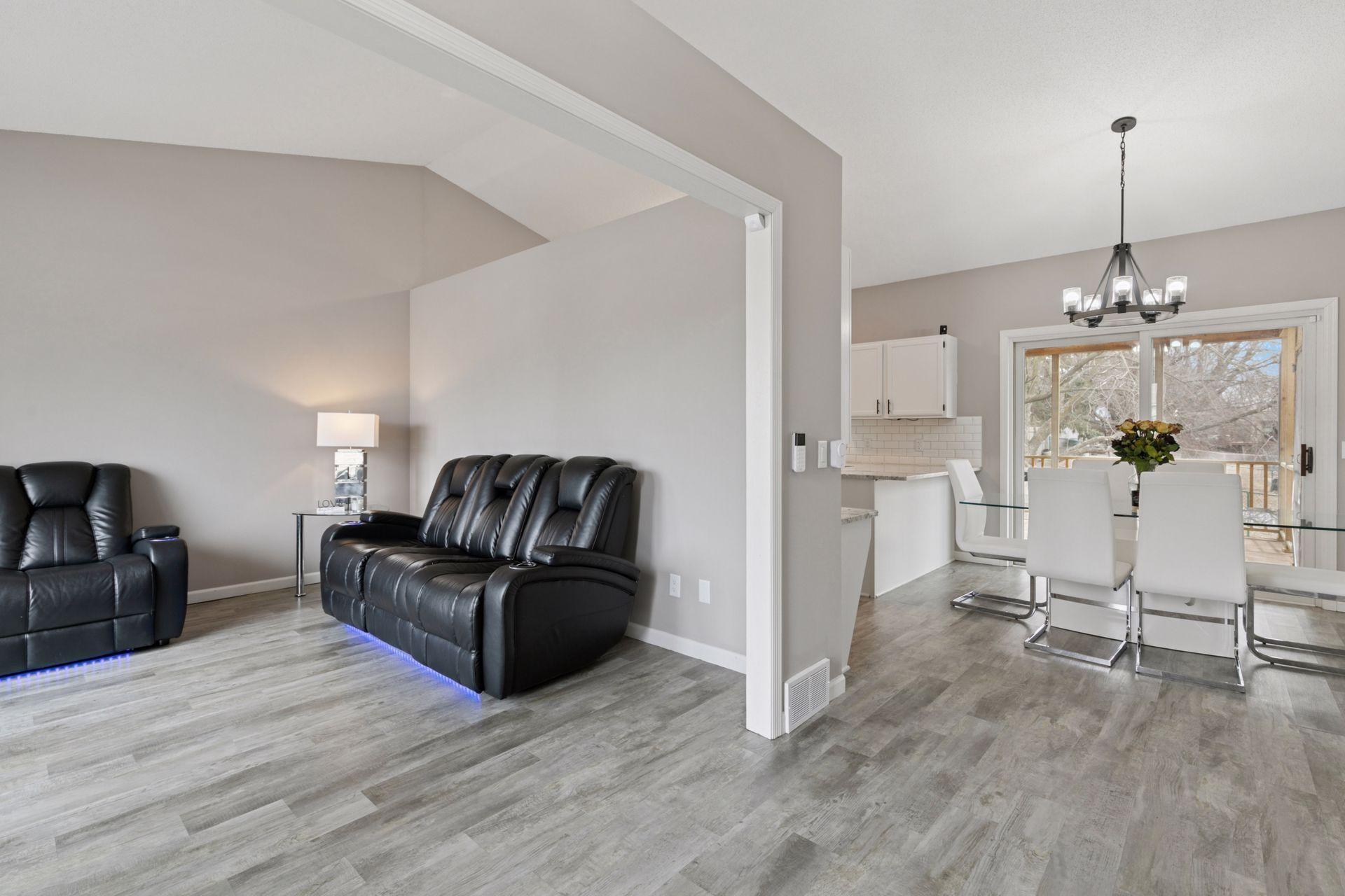 15985 Garrett Drive