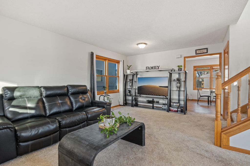 Photo of 1218 25th Avenue N, Minneapolis, MN 55411 (MLS # 7016939)