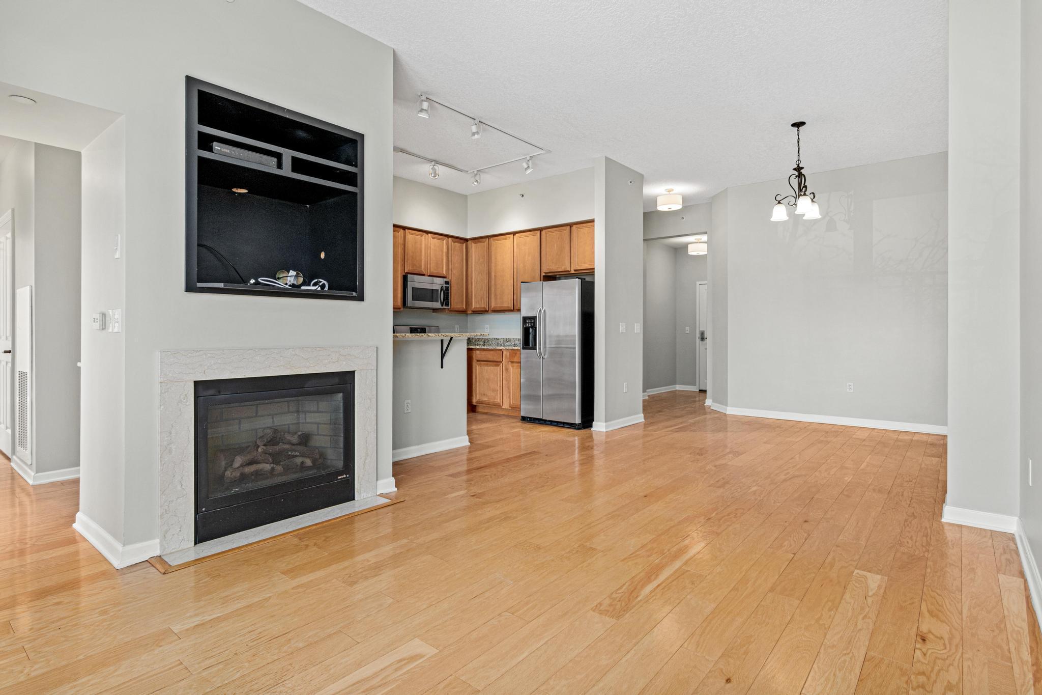 500 E Grant Street 205