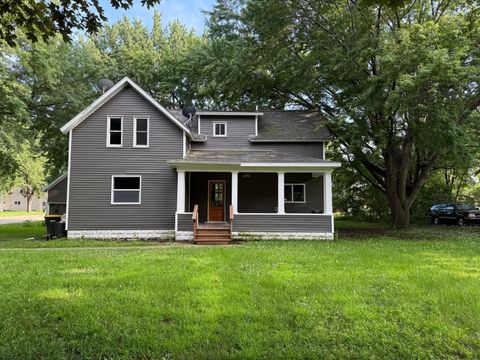 Photo of 401 Bedal Street, Walnut Grove, MN 56180 (MLS # 6756571) Photo of 401 Bedal Street, Walnut Grove, MN 56180 (MLS # 6756571)