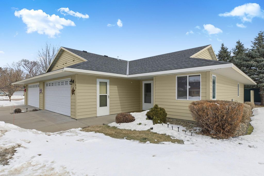 Photo of 103 7th Street N, Cold Spring, MN 56320 (MLS # 7014776)
