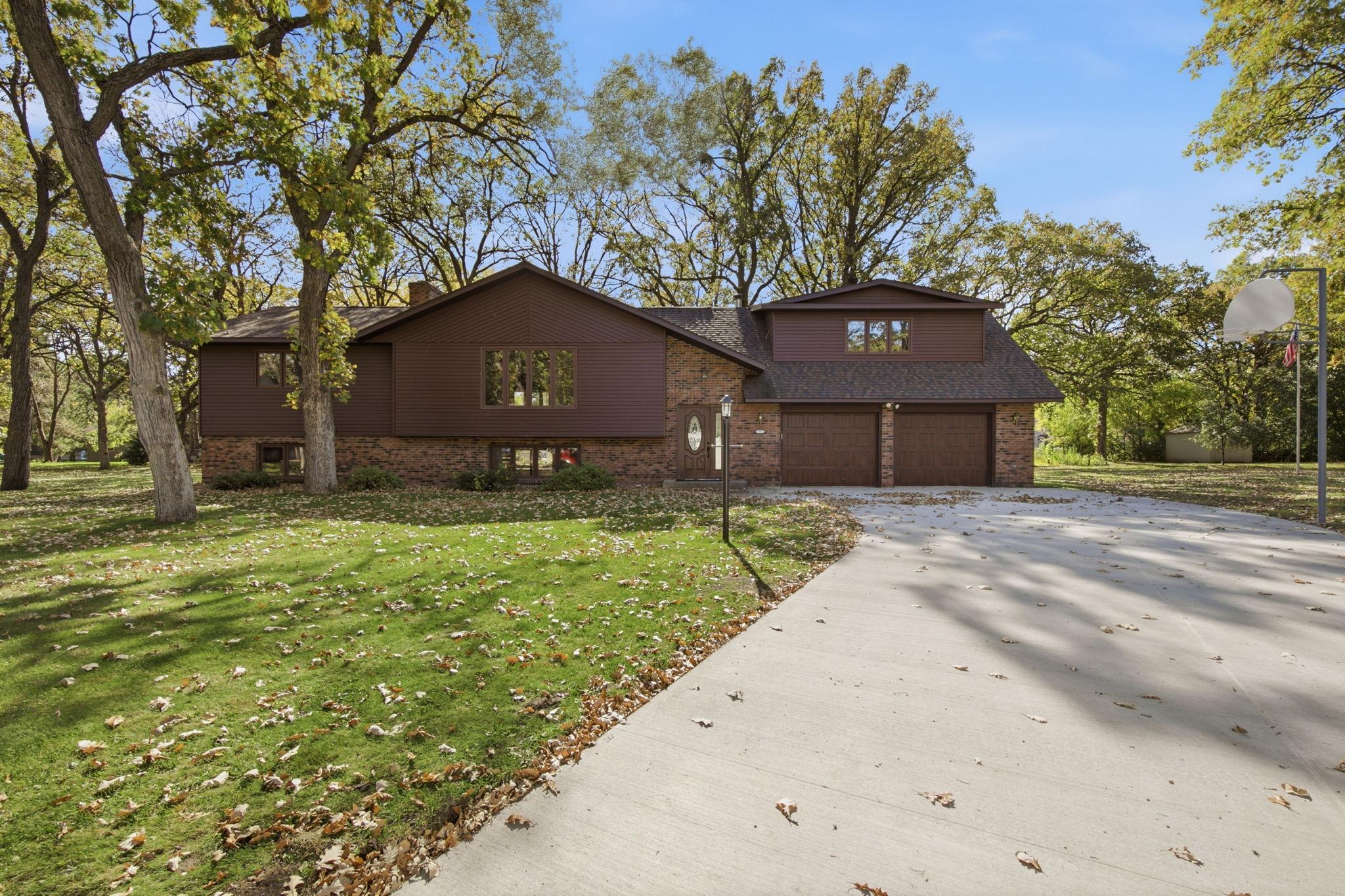 504 Greenview Court