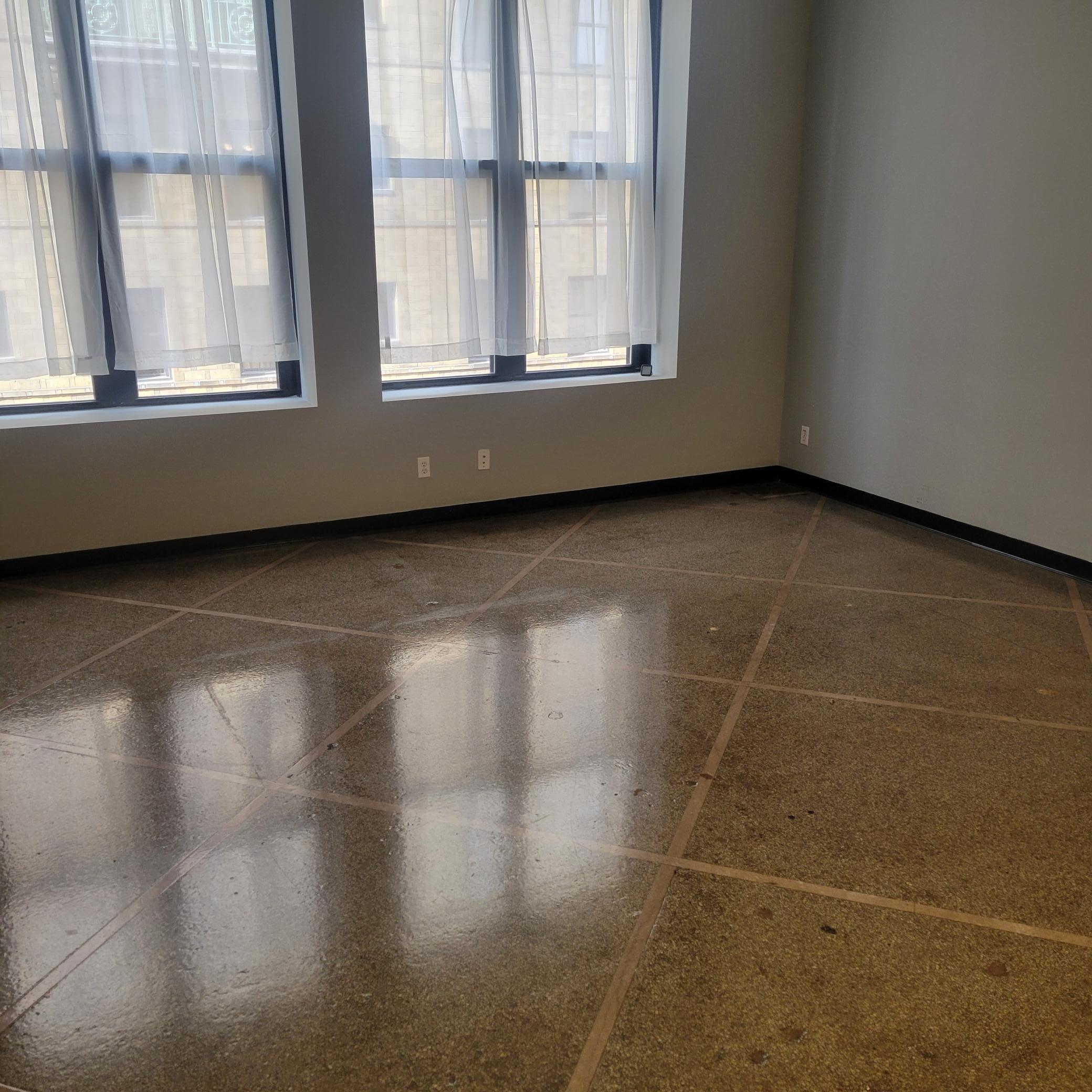 350 Saint Peter Street 503