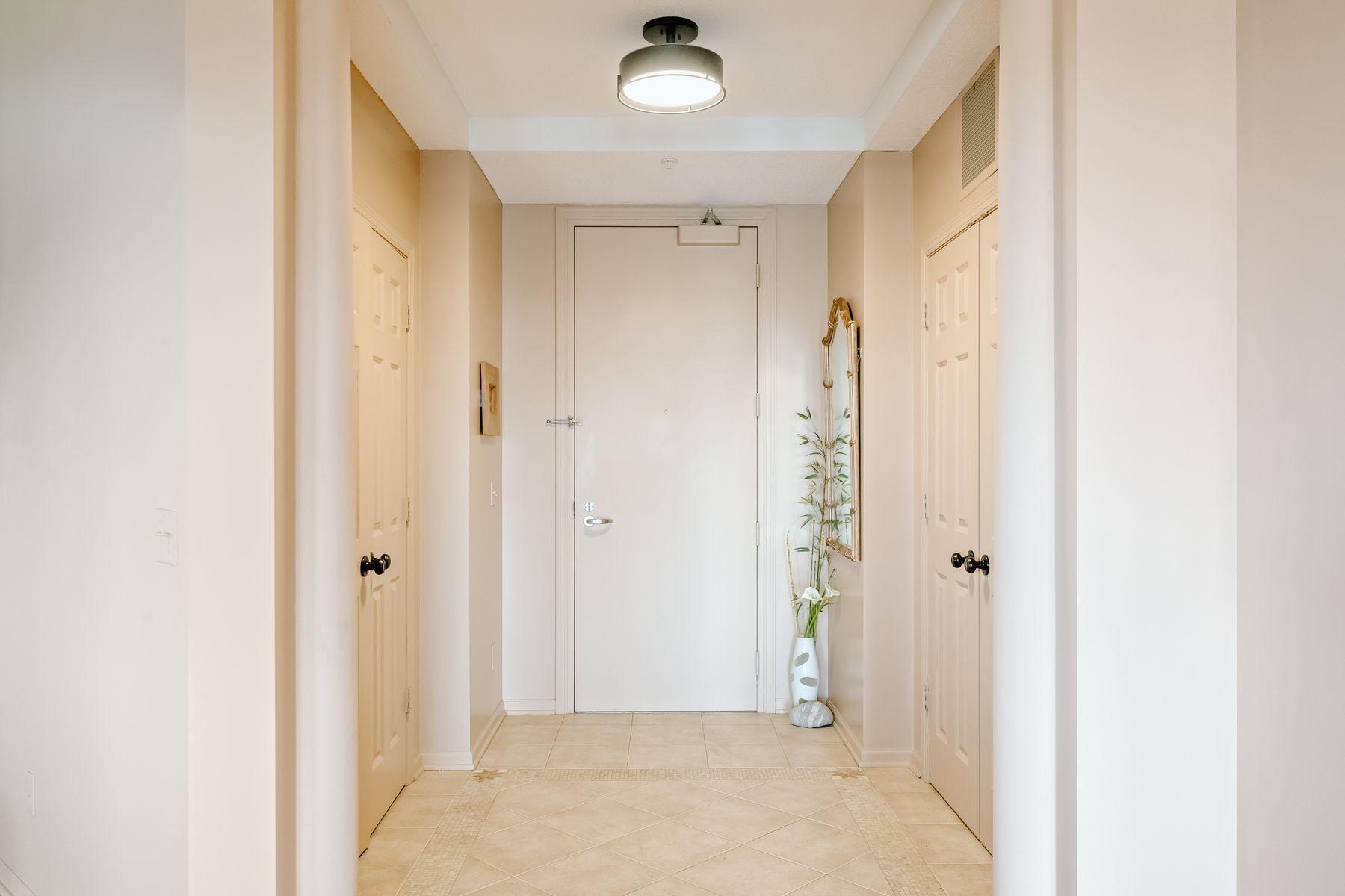 8301 Creekside Circle 560