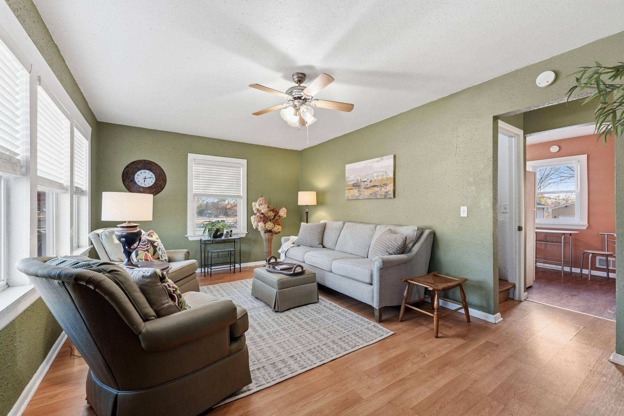 4410 NE Central Avenue NE