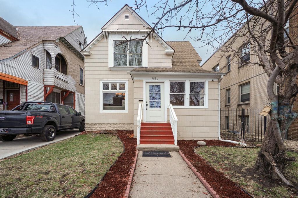 Photo of 1830 Columbus Avenue, Minneapolis, MN 55404 (MLS # 7049991)