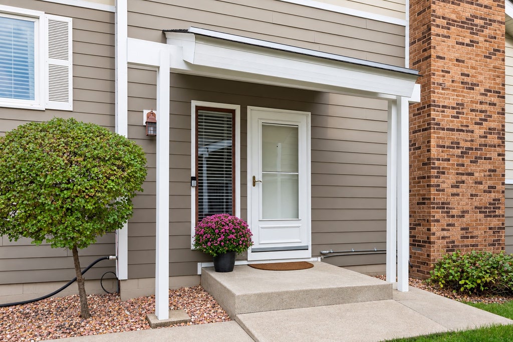 Photo of 9751 Brighton Lane, Eden Prairie, MN 55347 (MLS # 7151146)
