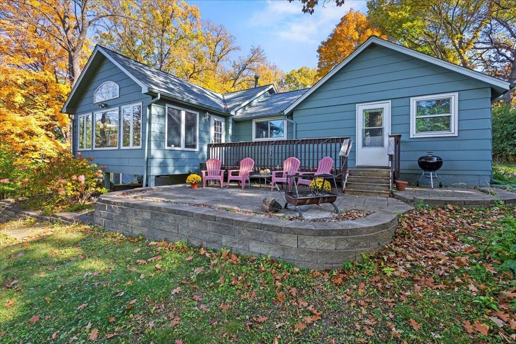 Photo of 2235 Kilmer Lane N, Plymouth, MN 55441 (MLS # 7062293)