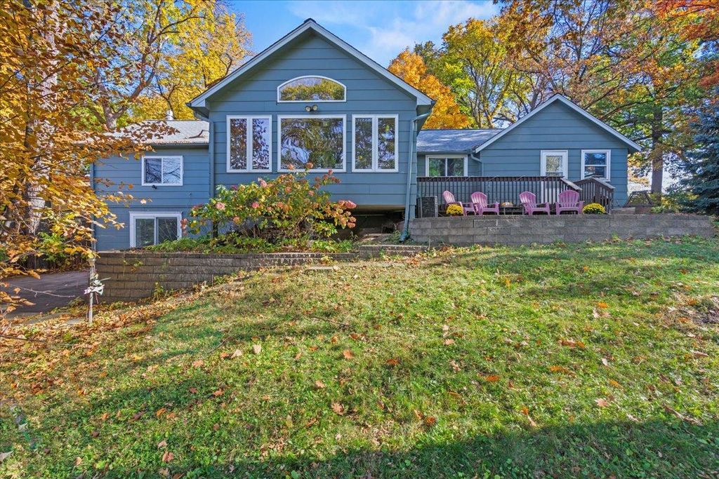 Photo of 2235 Kilmer Lane N, Plymouth, MN 55441 (MLS # 7062293)