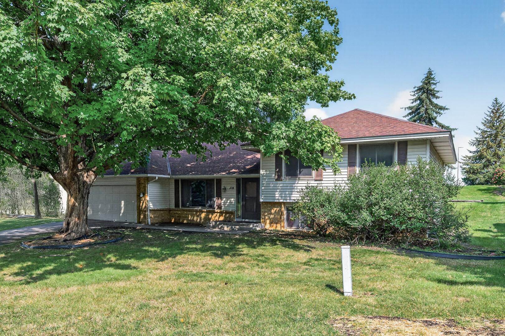 104 Knoll Circle E