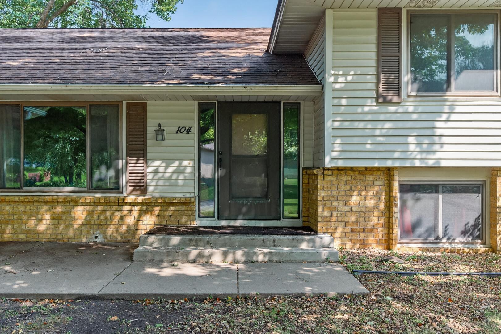 104 Knoll Circle E