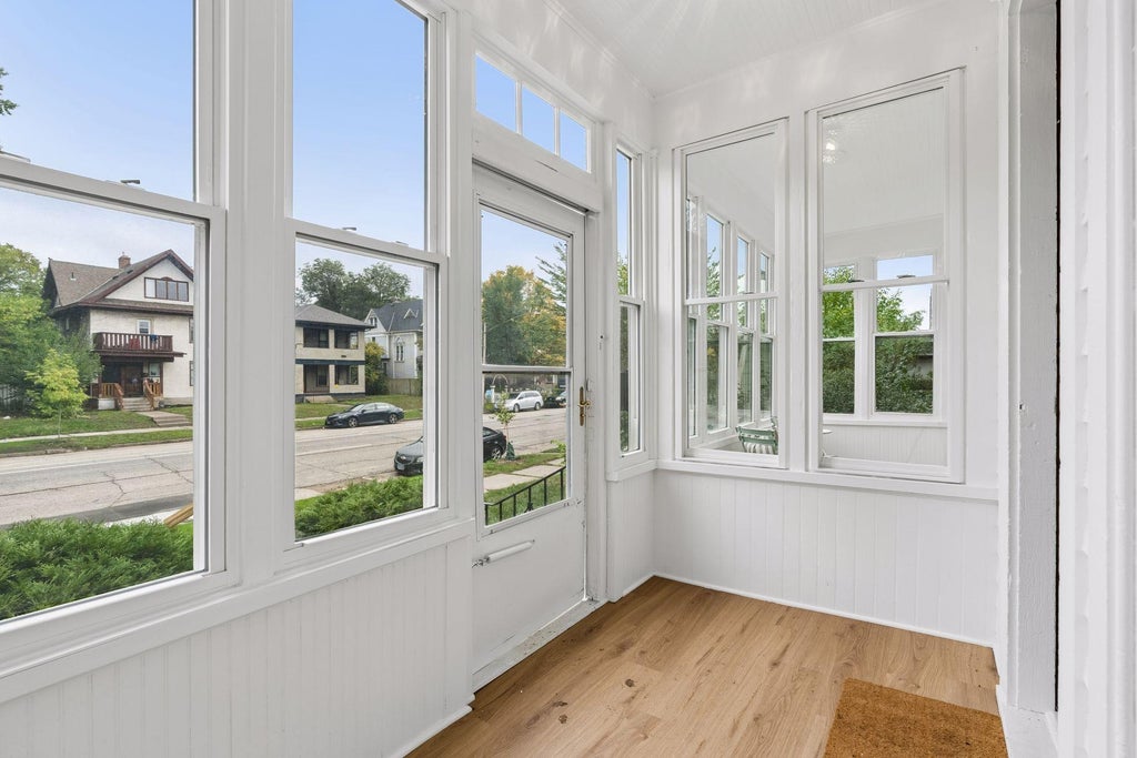 Photo of 3212 Park Avenue, Minneapolis, MN 55407 (MLS # 7153090)