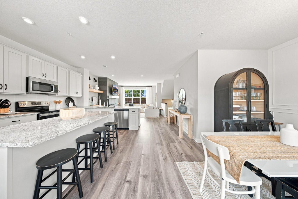 Photo of 2217 Gateway Curve, North Saint Paul, MN 55109 (MLS # 7138470)