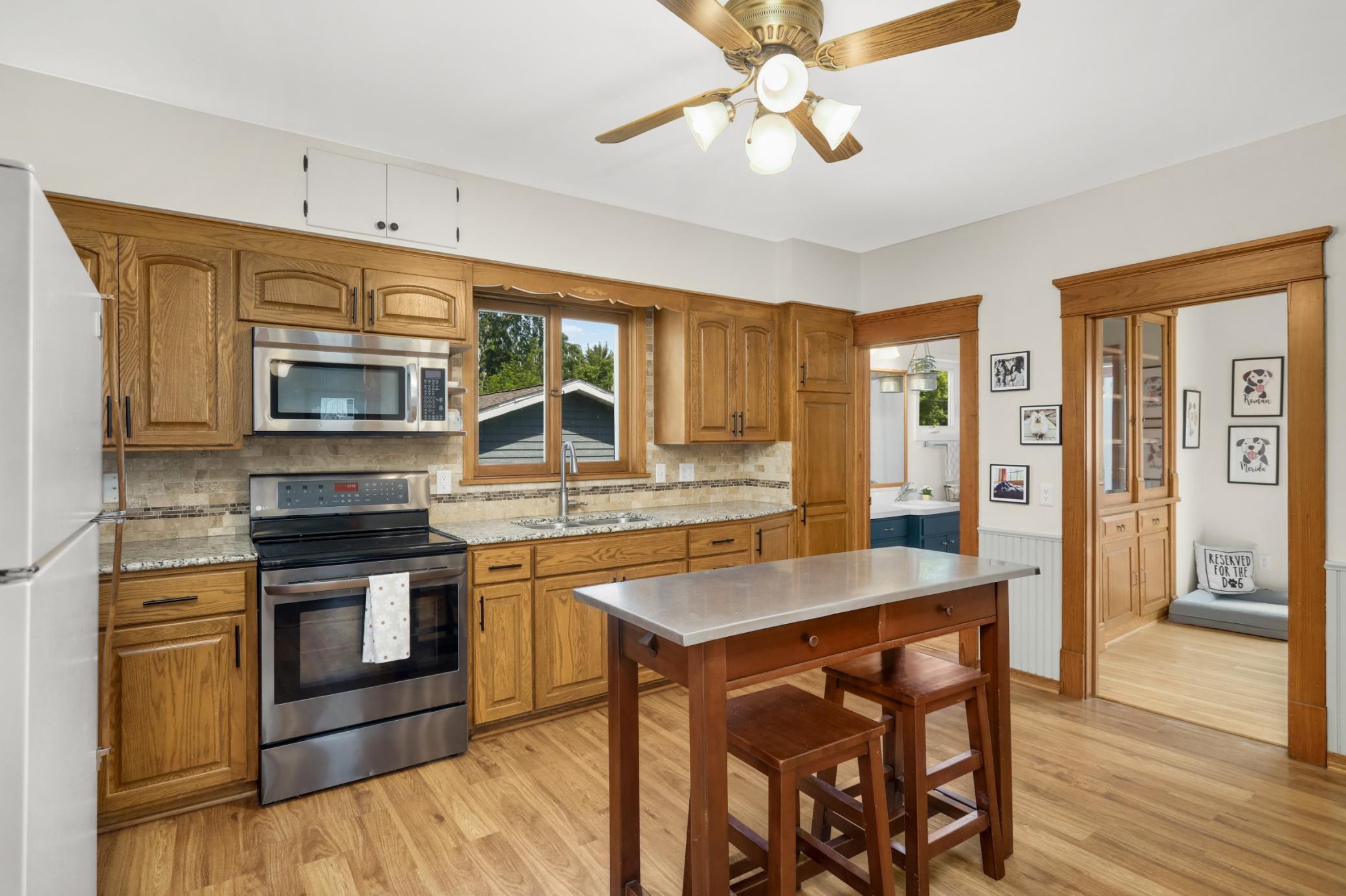 1212 Olive Street W