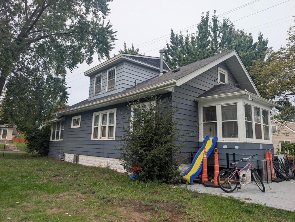 Photo of 556 11th Avenue N, South Saint Paul, MN 55075 (MLS # 7153939)