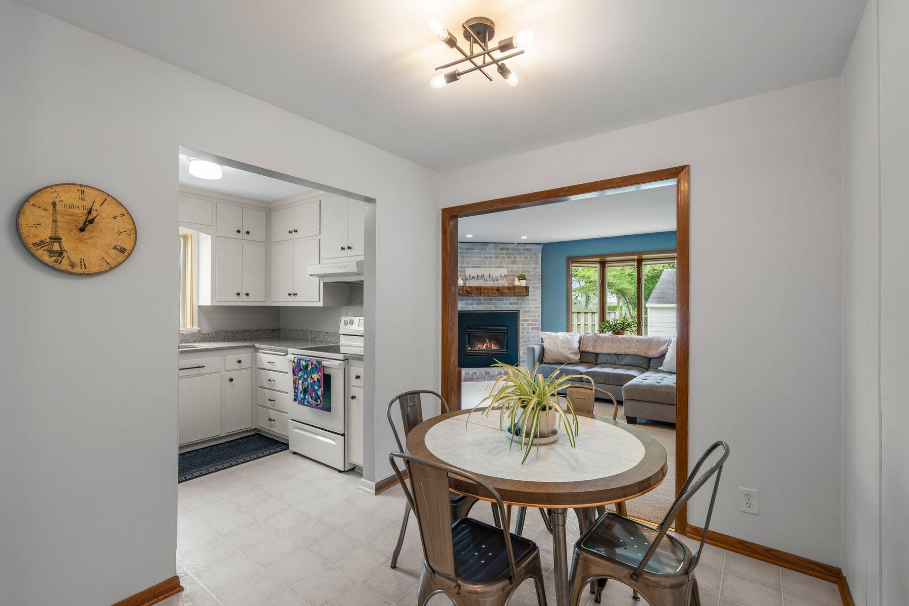 2401 Decatur Avenue S