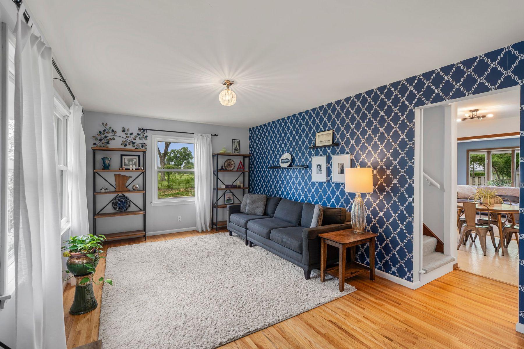 2401 Decatur Avenue S