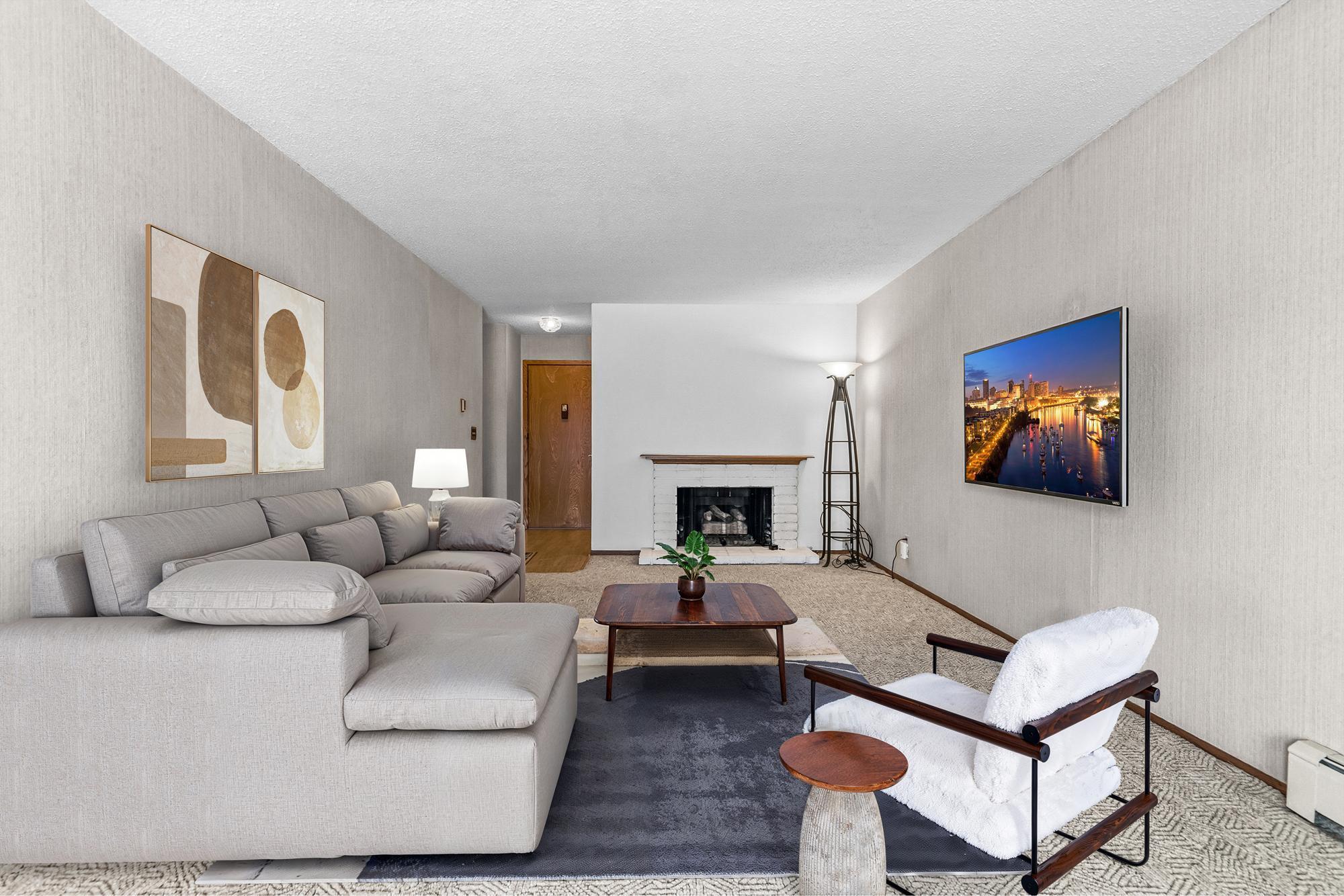 2710 Dale Street N B307